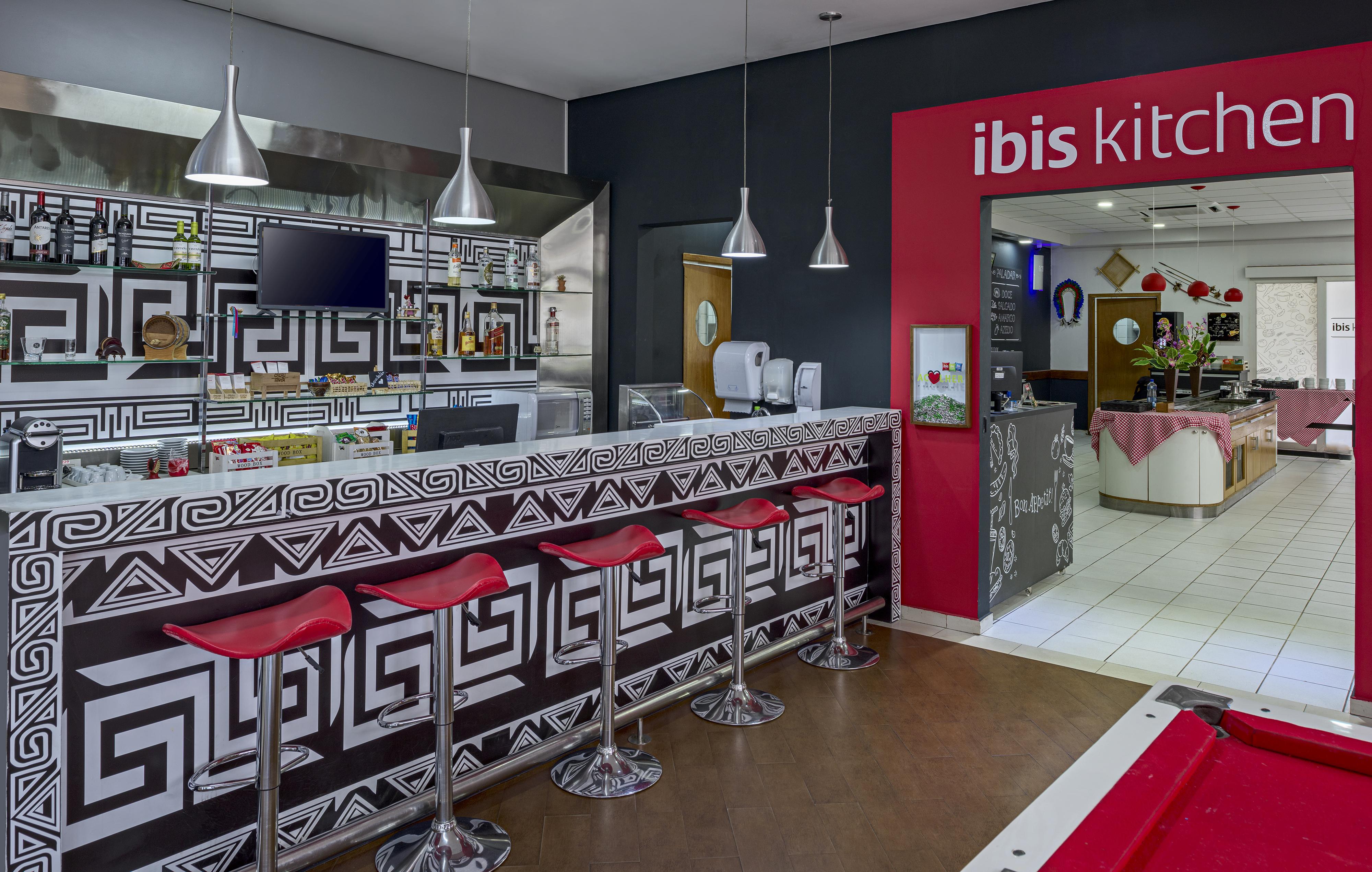 Отель Ibis Belem Aeroporto Экстерьер фото